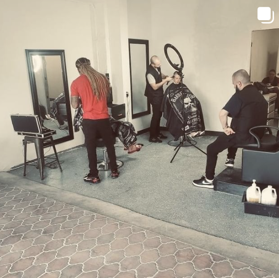 Vegas Stronger giving haircuts to homeless clients