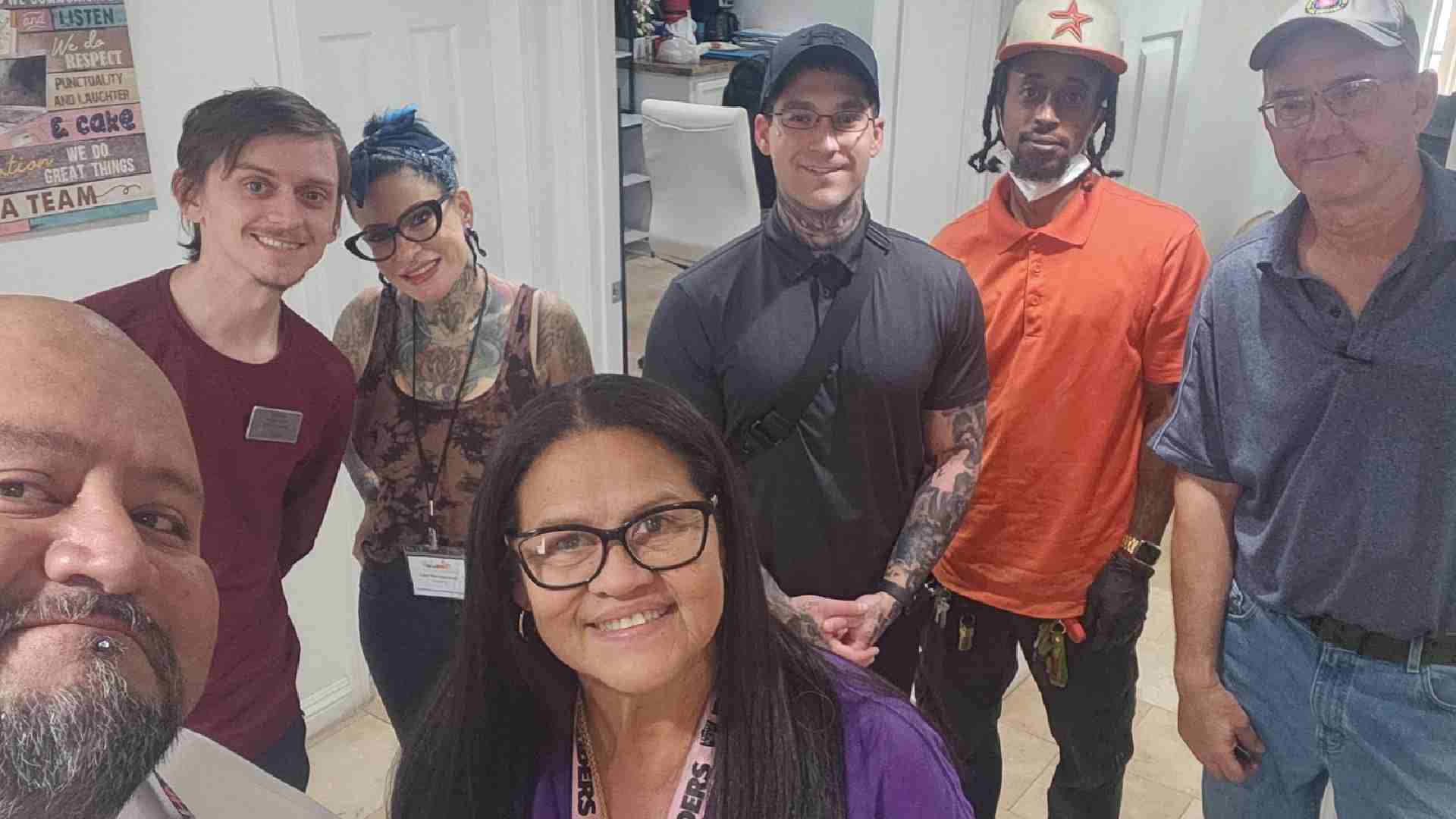 Sept à Huit Documentary Clips: Vegas Stronger